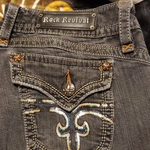 32 x 32 rock revival jeans
